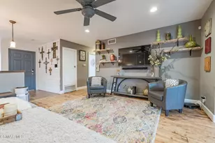 1161 Cavalier Ave, Simi Valley, CA 93065 - Photo 13