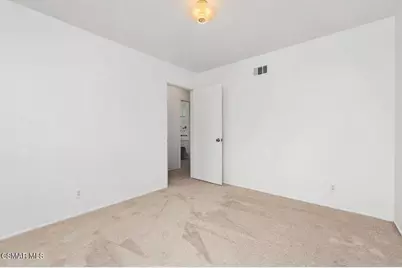 43 W Sidlee Street, Thousand Oaks, CA 91360 - Photo 25