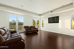 22442 Sueno Rd, Woodland Hills, CA 91364 - Photo 9