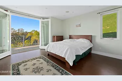 22442 Sueno Road, Woodland Hills, CA 91364 - Photo 19