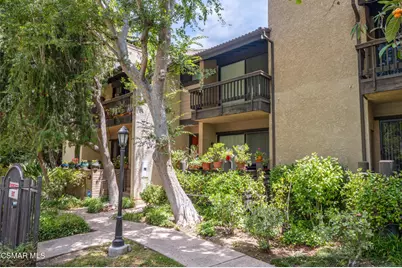 21901 Burbank Boulevard #199, Woodland Hills, CA 91367 - Photo 1