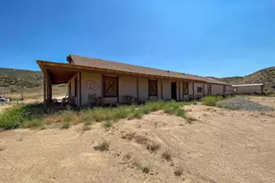 44132 Munz Ranch Rd, Lake Hughes, CA 93532 - Photo 9