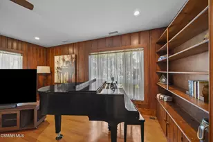 2375 Laguna Cir Dr, Agoura Hills, CA 91301 - Photo 17