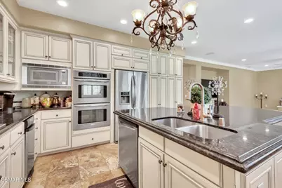 645 Corte Estrella, Camarillo, CA 93010 - Photo 11