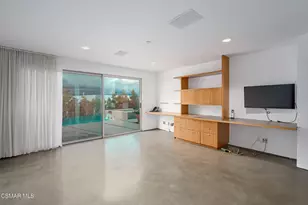 3681 Alomar Dr, Sherman Oaks, CA 91423 - Photo 27