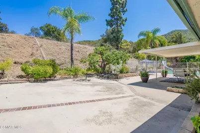 320 Hickory Grove Drive, Newbury Park, CA 91320 - Photo 55