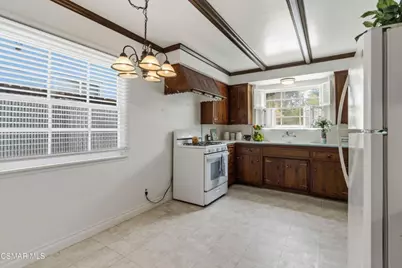 21331 Dumetz Road, Woodland Hills, CA 91364 - Photo 19