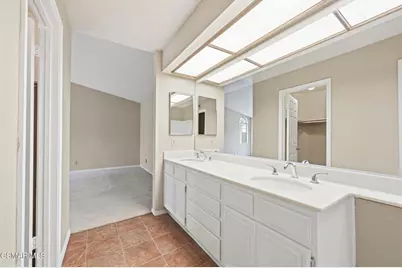 802 Congressional Road, Simi Valley, CA 93065 - Photo 17