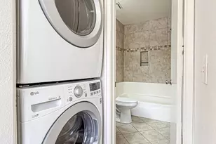 1752 E Avenida De Las Flores, Thousand Oaks, CA 91362 - Photo 37