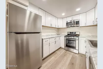 1752 E Avenida De Las Flores, Thousand Oaks, CA 91362 - Photo 27