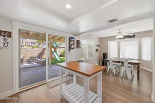 830 Devon Ct, Simi Valley, CA 93065 - Photo 13