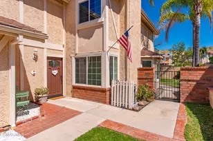 830 Devon Ct, Simi Valley, CA 93065 - Photo 3