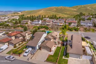 830 Devon Ct, Simi Valley, CA 93065 - Photo 37