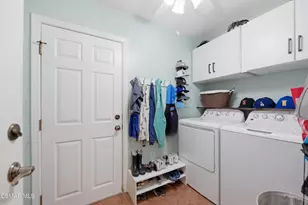 830 Devon Ct, Simi Valley, CA 93065 - Photo 29