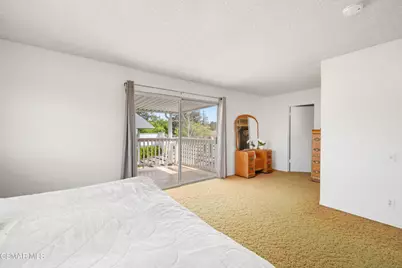 635 W Velarde Drive, Thousand Oaks, CA 91360 - Photo 17
