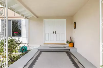 635 W Velarde Drive, Thousand Oaks, CA 91360 - Photo 3