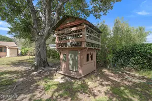 1430 Vaquero Dr, Simi Valley, CA 93065 - Photo 33