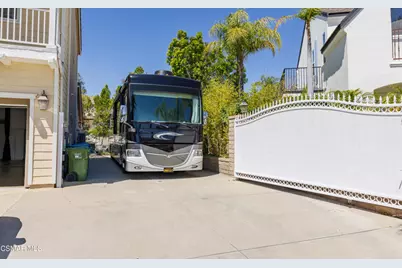 3261 Indian Creek Place, Simi Valley, CA 93063 - Photo 75