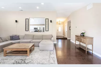 78 N Sabra Avenue, Oak Park, CA 91377 - Photo 9