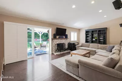 78 N Sabra Avenue, Oak Park, CA 91377 - Photo 13