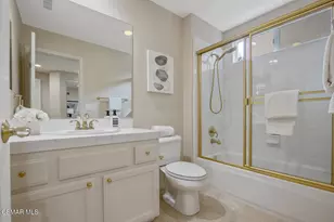 2594 Oak Valley Ln, Thousand Oaks, CA 91362 - Photo 13