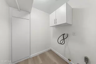 619 Kendale Ln, Thousand Oaks, CA 91360 - Photo 35