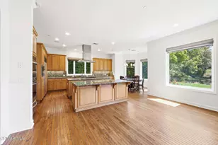 196 Lake Sherwood Dr, Lake Sherwood, CA 91361 - Photo 5