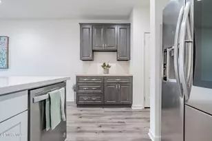 101 Red Brick Dr, Simi Valley, CA 93065 - Photo 17