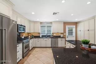 23805 Mobile St, West Hills, CA 91307 - Photo 11