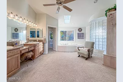 24525 Desert Avenue, Newhall, CA 91321 - Photo 55