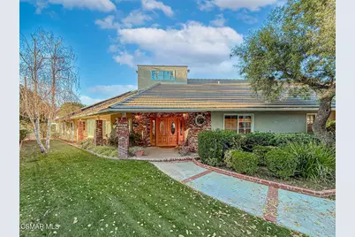 24525 Desert Avenue, Newhall, CA 91321 - Photo 7