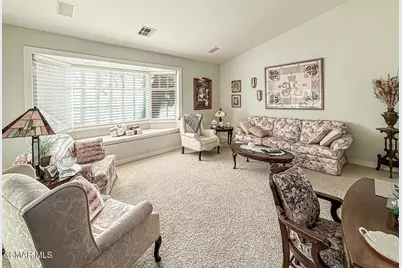 24525 Desert Avenue, Newhall, CA 91321 - Photo 11