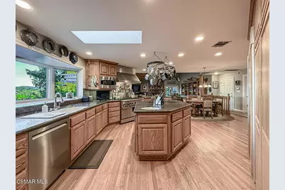 24525 Desert Avenue, Newhall, CA 91321 - Photo 41