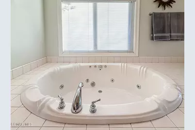 24525 Desert Avenue, Newhall, CA 91321 - Photo 59