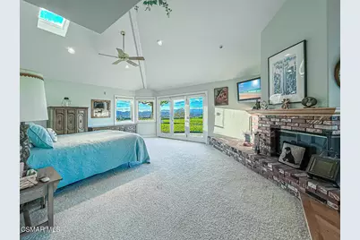 24525 Desert Avenue, Newhall, CA 91321 - Photo 57