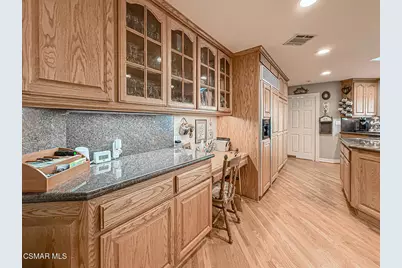 24525 Desert Avenue, Newhall, CA 91321 - Photo 35