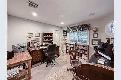 24525 Desert Avenue, Newhall, CA 91321 - Photo 21