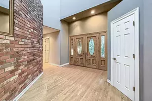 24525 Desert Ave, Newhall, CA 91321 - Photo 5