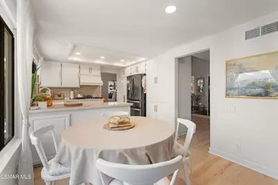 23503 Via Decano, Valencia, CA 91355 - Photo 11