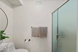 23503 Via Decano, Valencia, CA 91355 - Photo 25