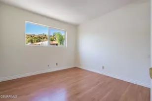 7908 Via Magdalena, Burbank, CA 91504 - Photo 17