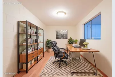 7908 Via Magdalena, Burbank, CA 91504 - Photo 23