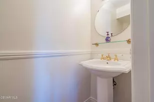 7908 Via Magdalena, Burbank, CA 91504 - Photo 13