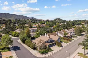 29100 Oakpath Dr, Agoura Hills, CA 91301 - Photo 47