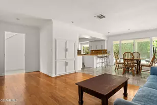 105 Smoke Tree Ave, Oak Park, CA 91377 - Photo 15