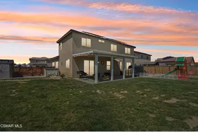 2016 Via Vida Feliz Avenue, Rosamond, CA 93560 - Photo 3