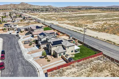 2016 Via Vida Feliz Avenue, Rosamond, CA 93560 - Photo 35