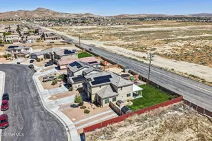 2016 Via Vida Feliz Ave, Rosamond, CA 93560 - Photo 35