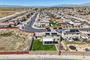 2016 Via Vida Feliz Ave, Rosamond, CA 93560 - Photo 39