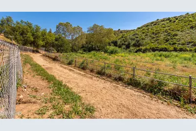 1208 Rambling Road, Simi Valley, CA 93065 - Photo 65
